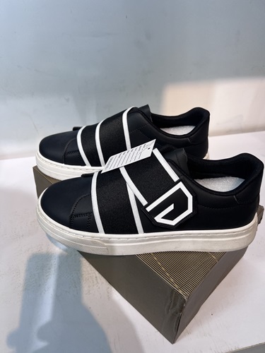 Unisex Black Casual Shoes