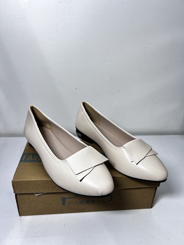 Ladies Flat Shoes