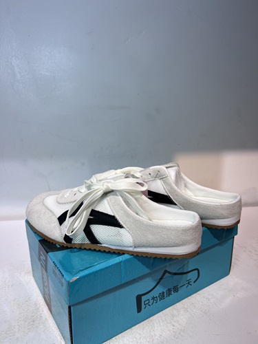 Ladies Casual Slip-ons