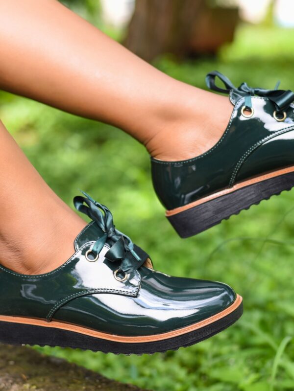 WETLOOK ROUNDTOE BROGUES - Image 5