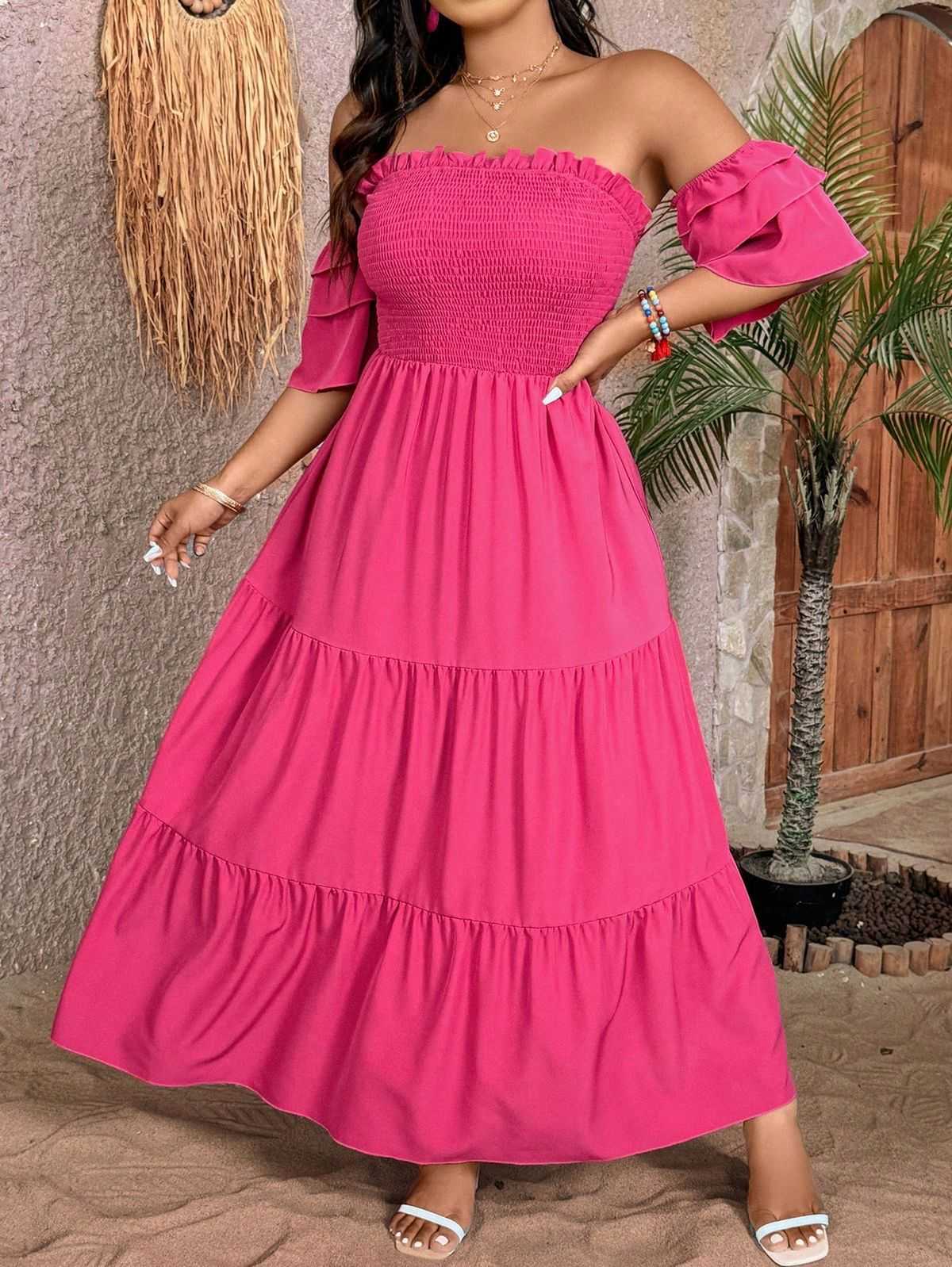 Offshoulder Maxi Dress