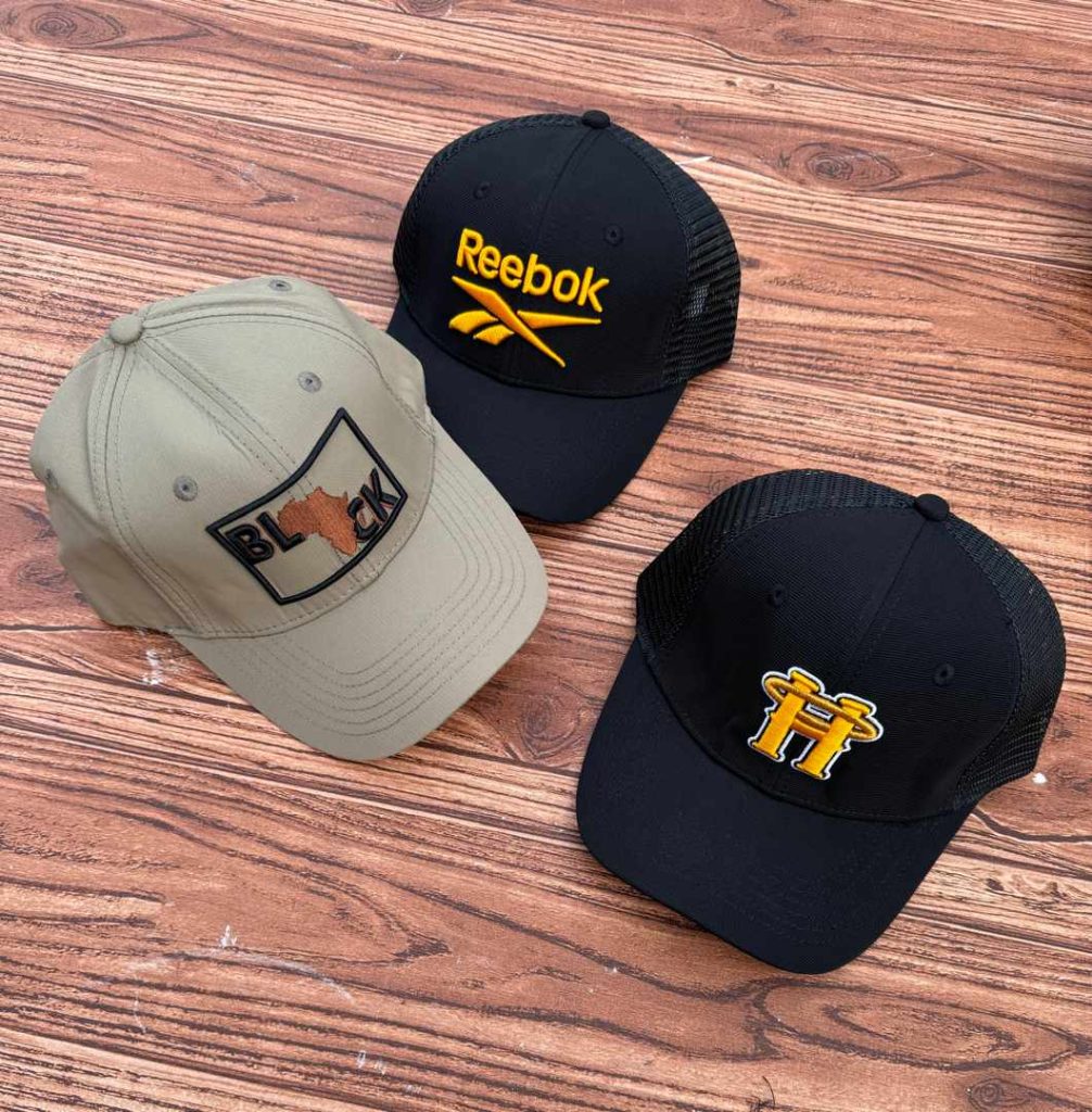 Caps