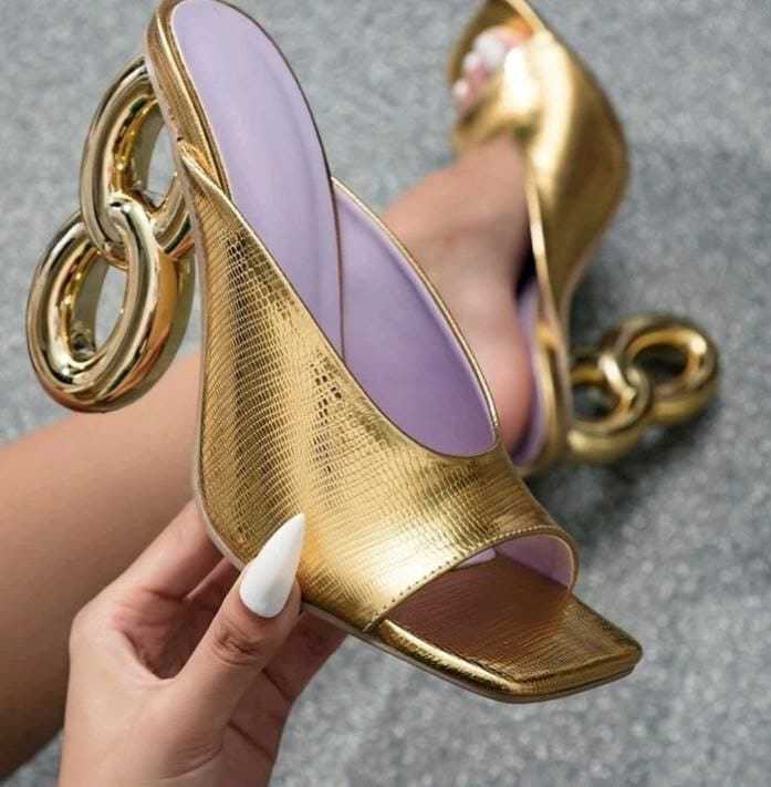 Peeptoe Chucky Stylish Heel