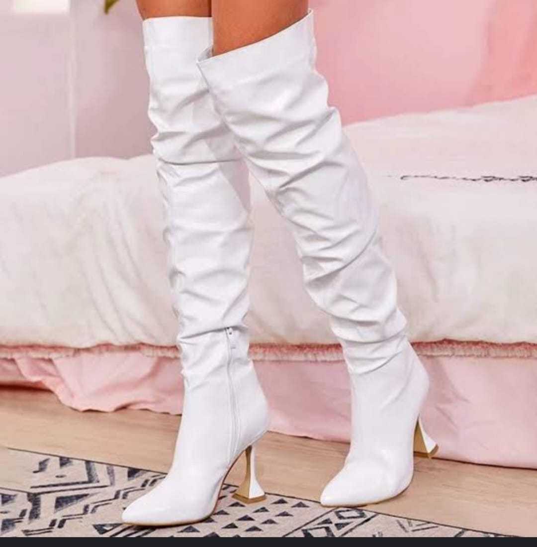 Star thigh boots