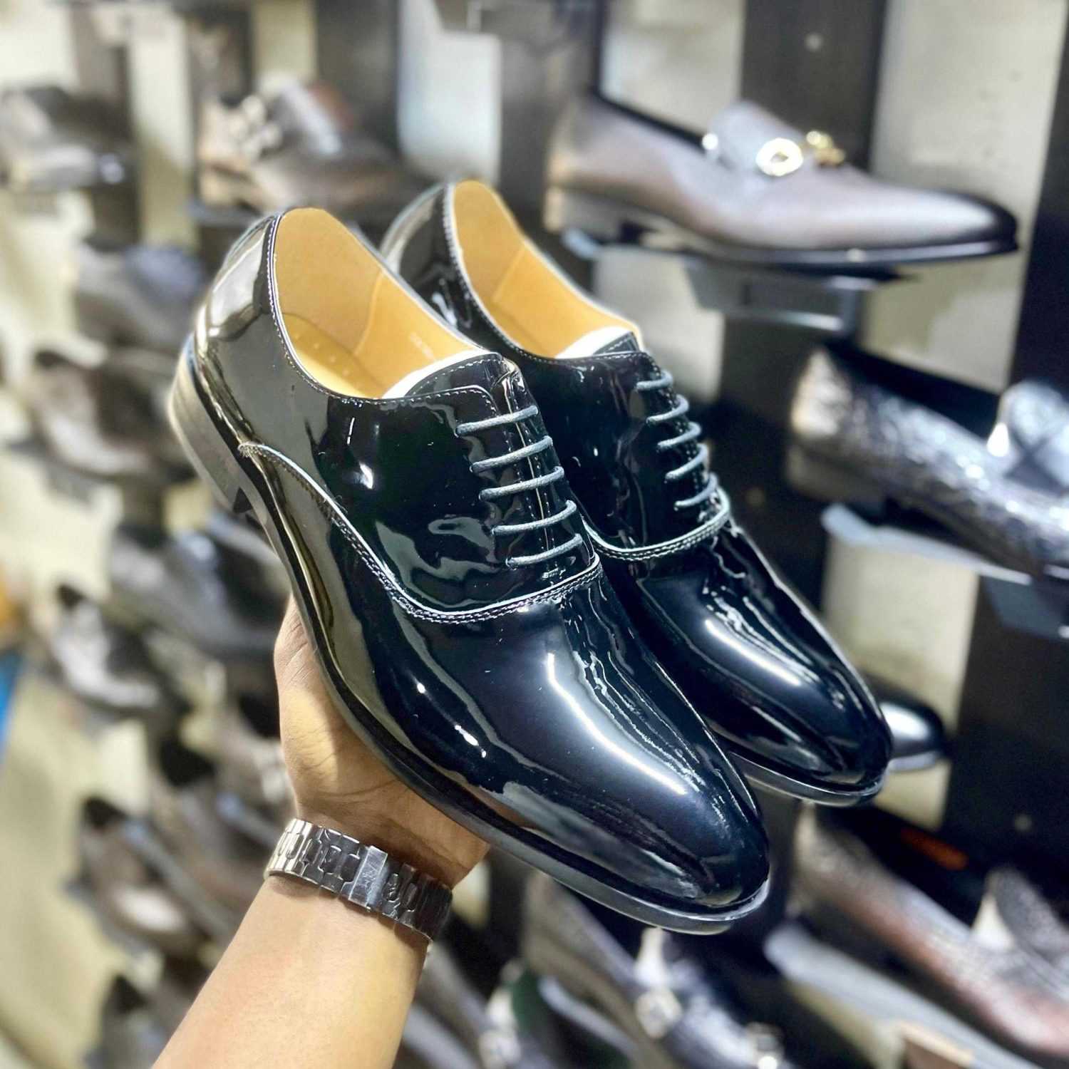 Men's formal shoes