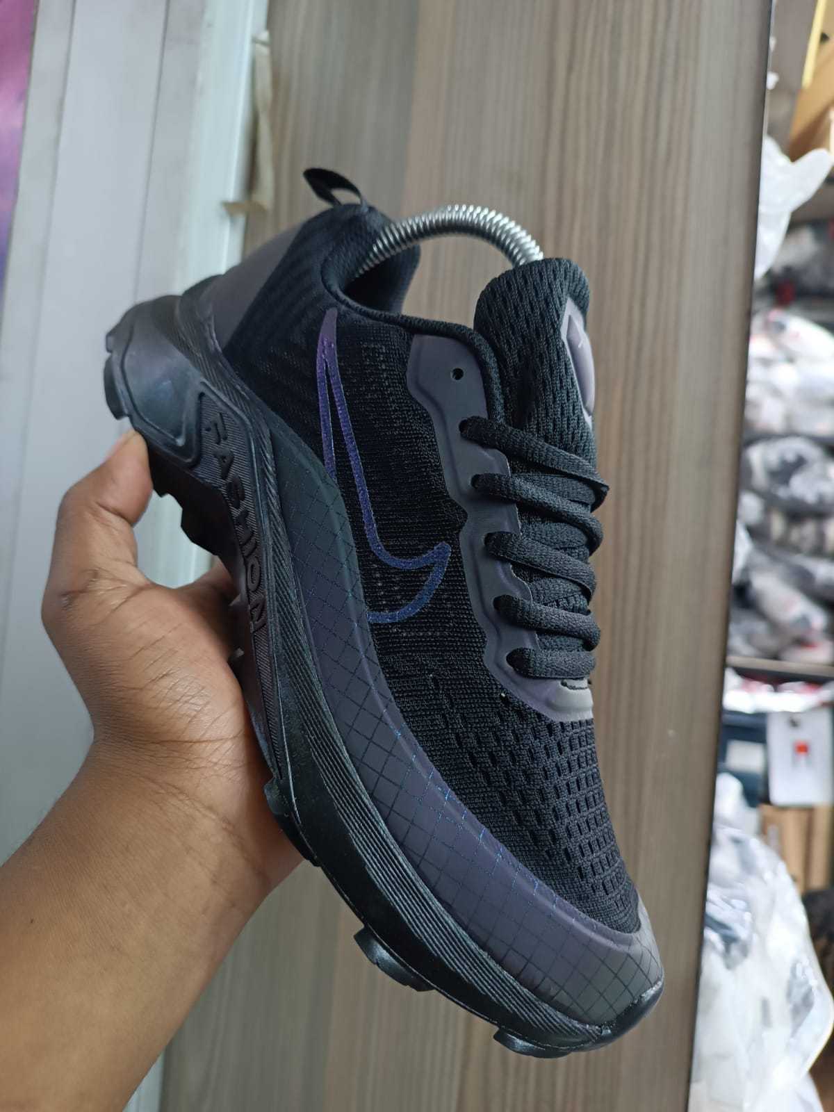 Sneaker Special prices