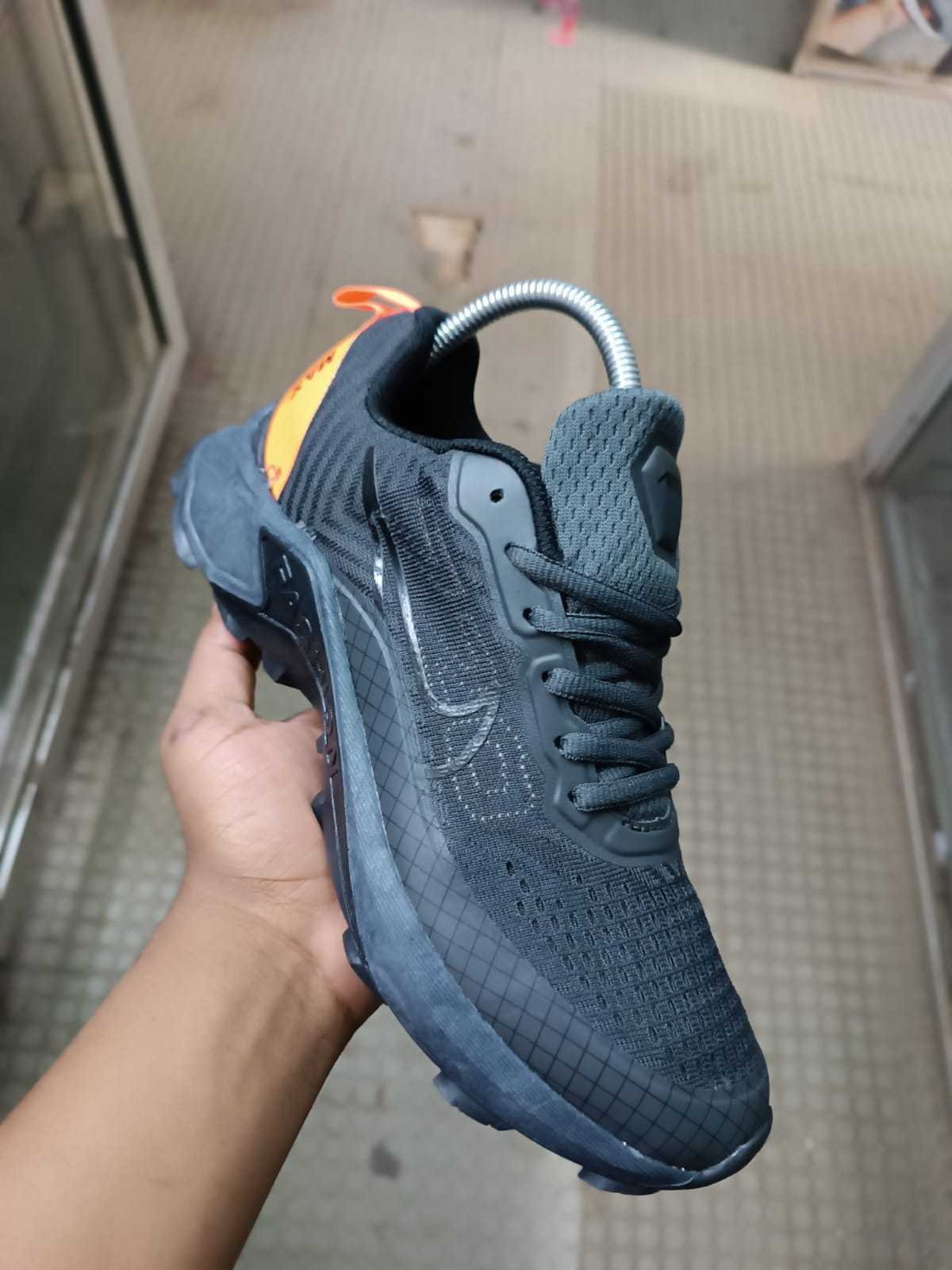 Sneaker Special prices