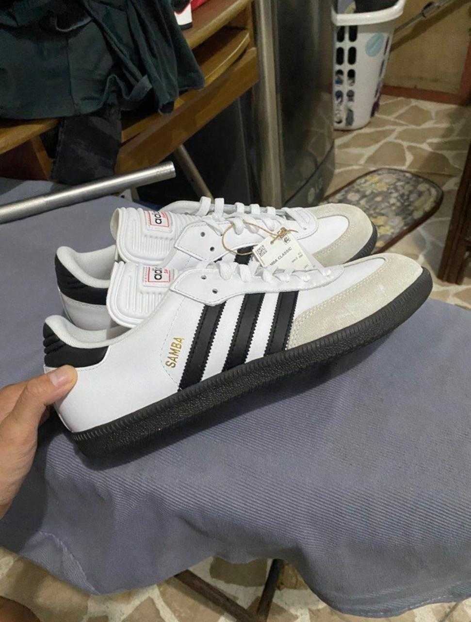 Adidas Samba Classic shoes